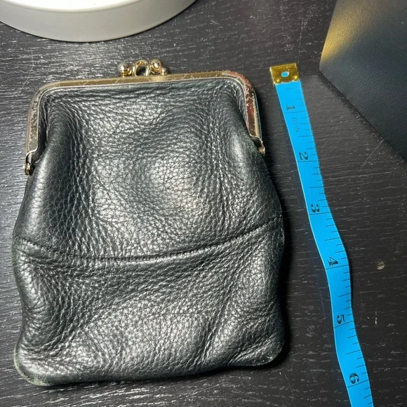 Vintage Genuine Leather Kisslock Clutch - Picture 6 of 7